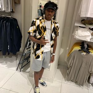 Meet your Posher, James